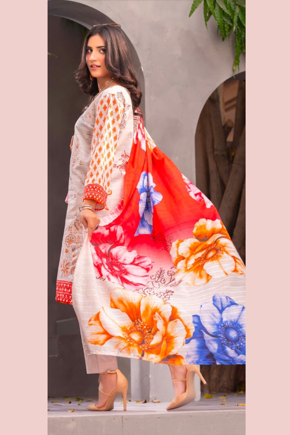 Bana Doria Lawn Embroidered 3-Piece Suit with Digital Dupatta – Eid 2026