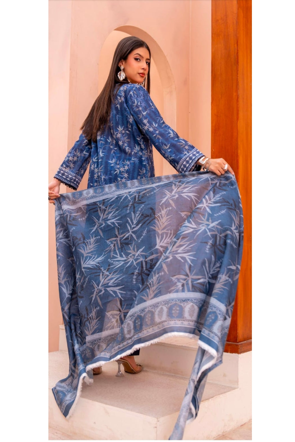 Azura Empire of Dreams – 3 Piece Premium Lawn Suit