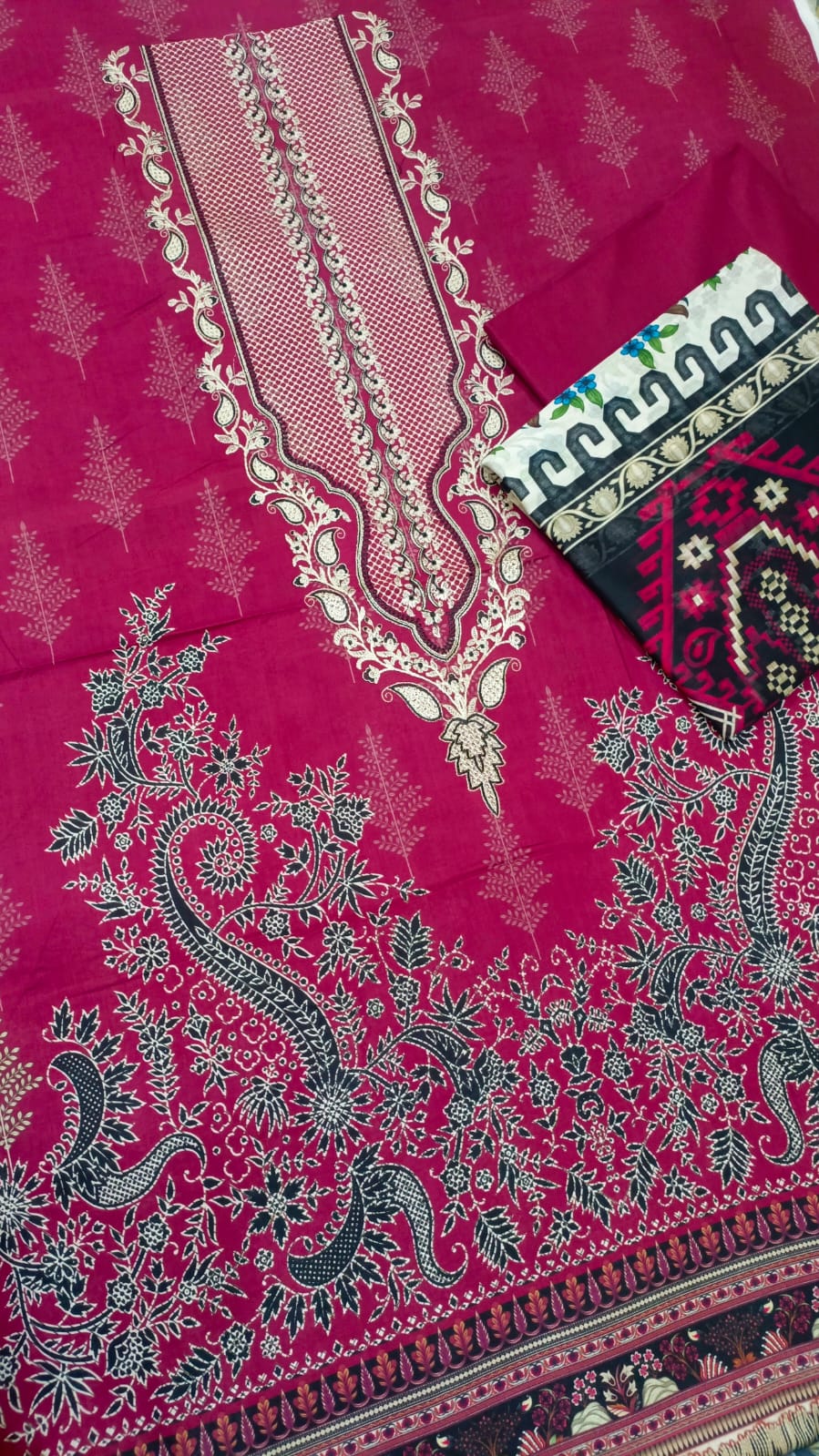 Safwa premium quality lawn Unstitched 3pc