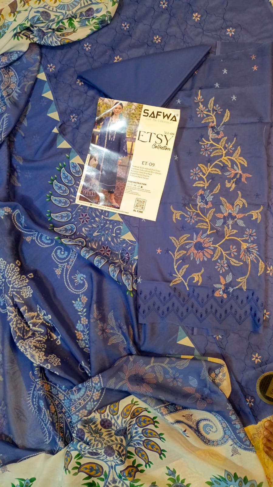 Safwa premium Quality Lawn 3pc unstitched