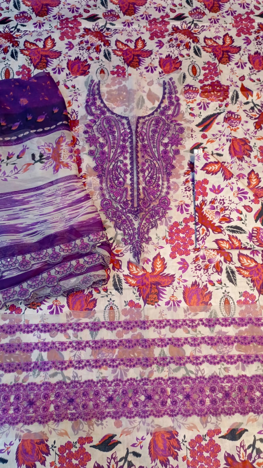 3 PC Unstitched Lawn Suit – Premium Quality Lawn